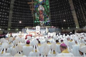 Papa slavio misu sa biskupima, svećenicima i redovnicima u Rio de Janeiru