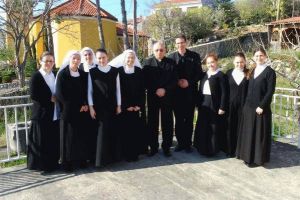 Nadbiskup Devčić posjetio Euharistijske službenica Presvetog Srca Isusova i Marijina