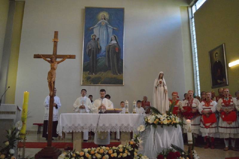Zagrebačke klarise proslavile Gospu Fatimsku Zagrebačke klarise proslavile Gospu Fatimsku