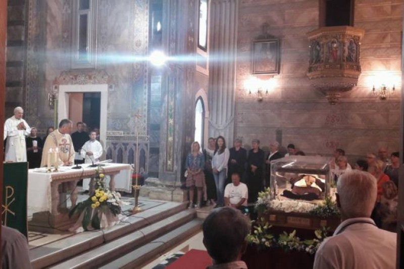Cjelonoćno bdijenje u relikviju sv. Leopolda i rana jutarnja misa u Svetištu Gospe od Pojišana Cjelonoćno bdijenje u relikviju sv. Leopolda i rana jutarnja misa u Svetištu Gospe od Pojišana