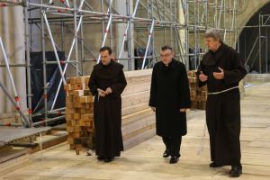 Kardinal Bozanić obišao crkvu Sv. Franje Asiškog i samostan na Kaptolu