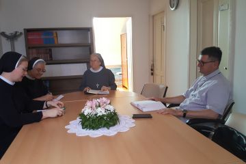 Povjerenstvo za početnu formaciju redovnika i redovnica Povjerenstvo za početnu formaciju redovnika i redovnica