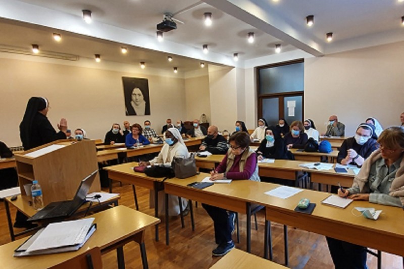 Produljen rok prijave i upisa na Studij teologije posvećenog života do 13. studenoga 2021. Produljen rok prijave i upisa na Studij teologije posvećenog života do 13. studenoga 2021.