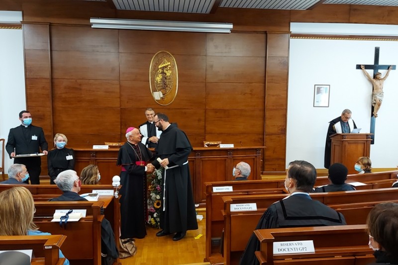 U Rimu uručena nagrada fra Željku Klariću U Rimu uručena nagrada fra Željku Klariću