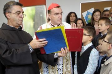 Kardinal Bozanić blagoslovio Prvu katoličku osnovnu školu u Zagrebu