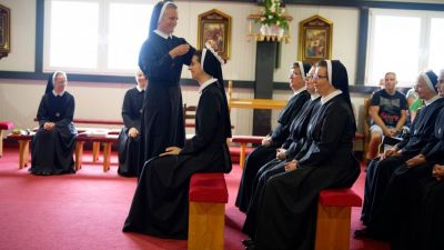 Proslava prvih zavjeta s marine petricevic i redovnickih jubileja 2