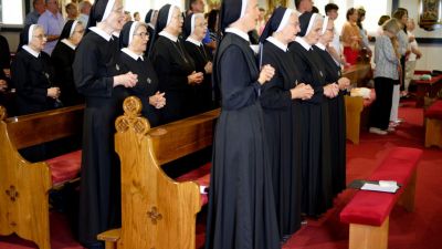 Proslava prvih zavjeta s marine petricevic i redovnickih jubileja 3