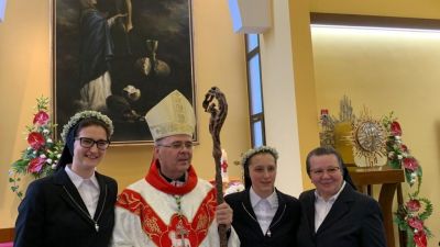 Dvije klanjateljice krvi kristove polozile prve redovnicke zavjete 1
