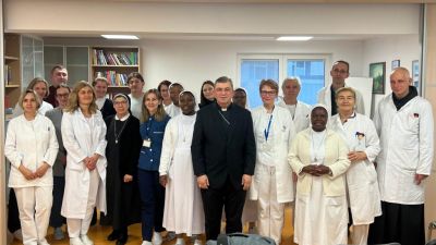 Biskup martinovic pohodio bolnicu sv rafaela na strmcu 2