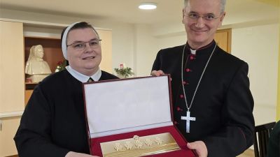 Nadbiskup kutlesa predvodio misno slavlje u samostanu sv josipa u granesini 4