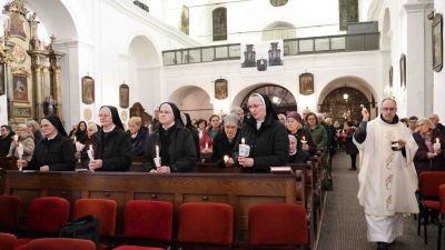 Redovnice i redovnici slavonskobrodskog dekanata proslavili dan posvecenog zivota 2