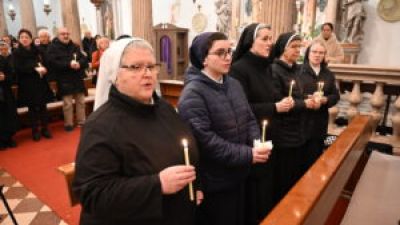 Svijecnica i dan posvecenog zivota proslavljeni u crkvi sv sime u zadru 3