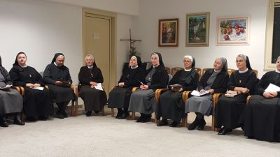 Susret poglavarica mjesnih zajednica u bijelom polju 8