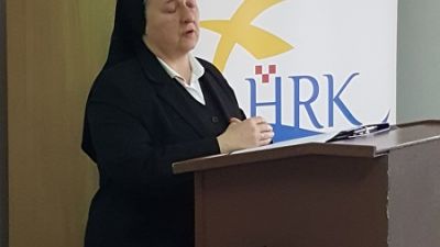 Strucni skup i duhovne vjezbe za vise redovnicke poglavarice u novigradu na dobri (1)