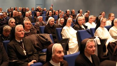 Korizmeni-susret-nadbiskupa-kutlese-i-redovnica-zagrebacke-nadbiskupije 4