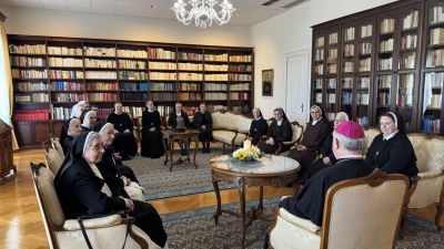 Odrzan preduskrsni susret nadbiskupa krizica i redovnica 1