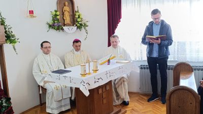 Biskup marko medo predvodio misno slavlje u samostanu sv josipa u otoccu 4
