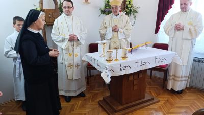 Biskup marko medo predvodio misno slavlje u samostanu sv josipa u otoccu 6