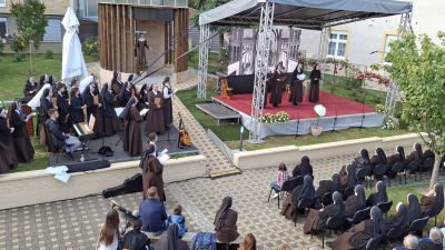 Proslavljena 100 obljetnica osnutka samostana sv terezije od malog isusa 4
