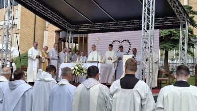 Proslavljena 100 obljetnica osnutka samostana sv terezije od malog isusa 5
