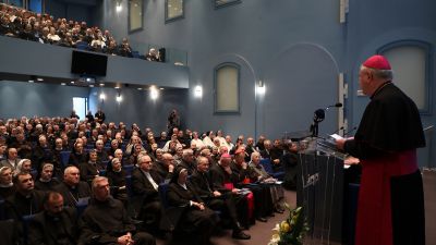 Dikasterij za ustanove posvecenog zivota i druzbe apostolskog zivota 13