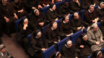 Dikasterij za ustanove posvecenog zivota i druzbe apostolskog zivota 22