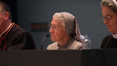Dikasterij za ustanove posvecenog zivota i druzbe apostolskog zivota 26