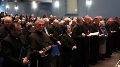 Dikasterij za ustanove posvecenog zivota i druzbe apostolskog zivota 6