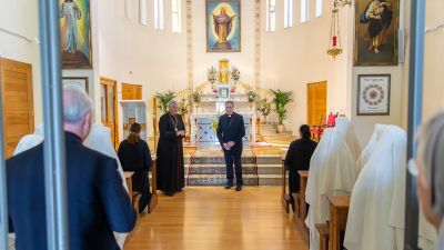 Kardinal angel fernandez artime posjetio samostan kceri srca isusova u lasinji 7