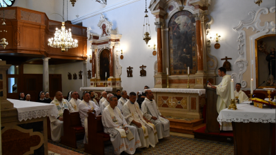 Odrzan susret svecenika redovnika i redovnica zagore i ravnih kotara 1