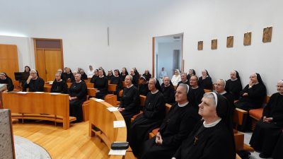 Biskup martinovic predvodio misu proslave redovnickih jubileja u klostar ivanicu 2 Biskup martinovic predvodio misu proslave redovnickih jubileja u klostar ivanicu 2
