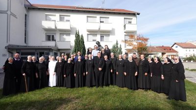Biskup martinovic predvodio misu proslave redovnickih jubileja u klostar ivanicu 8 Biskup martinovic predvodio misu proslave redovnickih jubileja u klostar ivanicu 8