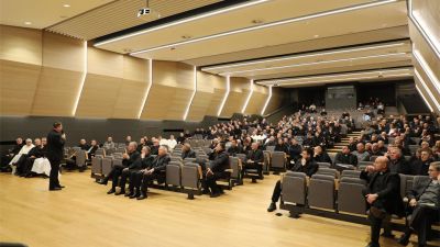 Mons. razum i mons. kovac imenovani pomocnim biskupima zagrebacke nadbiskupije 11 Mons. razum i mons. kovac imenovani pomocnim biskupima zagrebacke nadbiskupije 11