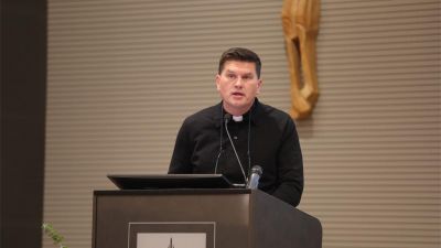 Mons. razum i mons. kovac imenovani pomocnim biskupima zagrebacke nadbiskupije 13 Mons. razum i mons. kovac imenovani pomocnim biskupima zagrebacke nadbiskupije 13