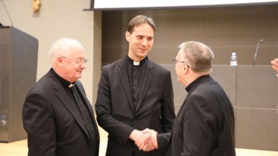 Mons. razum i mons. kovac imenovani pomocnim biskupima zagrebacke nadbiskupije 15 Mons. razum i mons. kovac imenovani pomocnim biskupima zagrebacke nadbiskupije 15