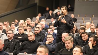 Mons. razum i mons. kovac imenovani pomocnim biskupima zagrebacke nadbiskupije 7 Mons. razum i mons. kovac imenovani pomocnim biskupima zagrebacke nadbiskupije 7