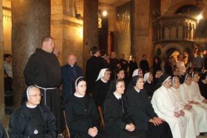 Molitveno bdjenje za duhovna zvanja u splitskoj katedrali