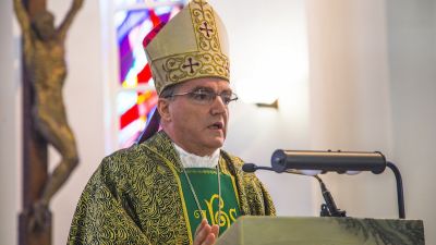 005 - rdz - kardinal bozaniy propovijeda  large