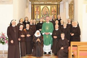 Biskup Uzinić nastavlja obilaske redovničkih zajednica