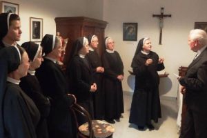 Biskup Komarica posjetio sestre Presvetog Srca Isusova u Pomeriju u Rijeci