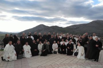 Uzvratni posjet katoličkih redovnica i redovnika pravoslavnim monahinjama i monasima u Trebinju