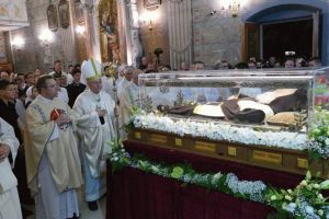 Nadbiskup Barišić predvodio misno slavlje pohoda relikvije sv. Leopolda u Split