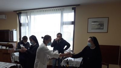 Povjerenstvo hrk za medicinske sestre redovnice pohodilo dom za psihicki oboljele odrasle osobe lobor-grad 6