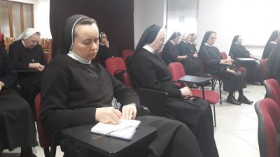 Odrzan seminar za medicinske sestre redovnice (1)