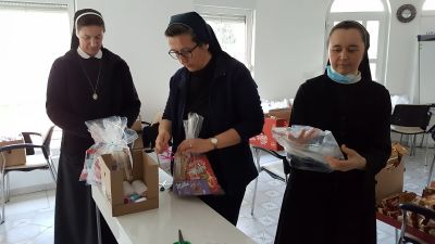 Medicinske sestre redovnice posjetile centar stancic (3)