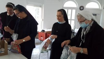 Medicinske sestre redovnice posjetile centar stancic (8)