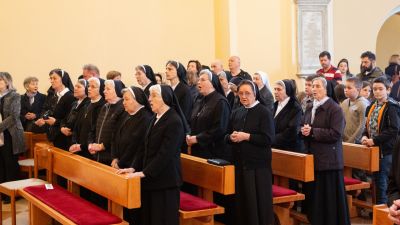 Proslava 50 obljetnice djelovanja skolskih sestara franjevki u samostanu na ksaveru 1