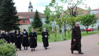 U dakovu odrzan susret sestara s prvim zavjetima (29)