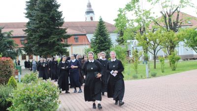 U dakovu odrzan susret sestara s prvim zavjetima (30)