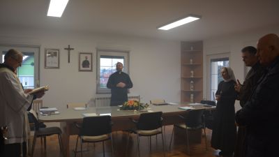 Blagoslov djelatnika i prostorija u sjedistu hrvatske redovnicke konferencije 2